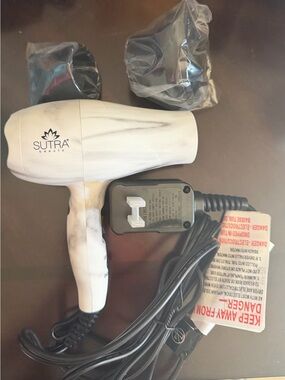 New SUTRA Beauty  Marble Travel Hair Dryer with 2 attachments